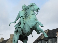 Beeld van Absalon op het HÃ¸jbro plein